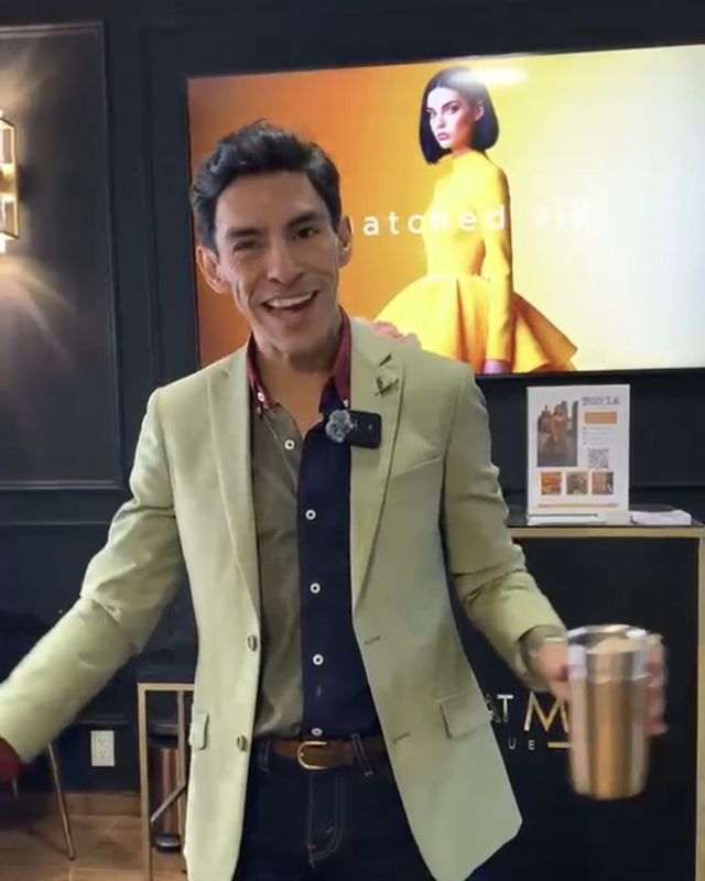 Cliente de Balthus con su camisa