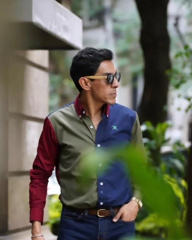 Cliente de Balthus con su camisa